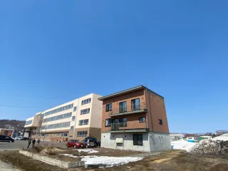 Lava Exterior & Land